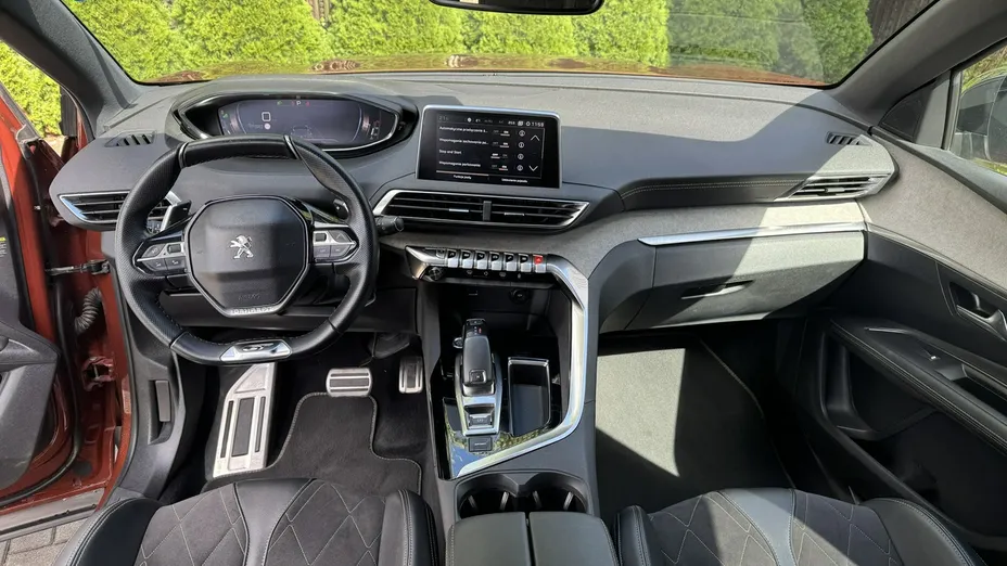 PEUGEOT 3008 -