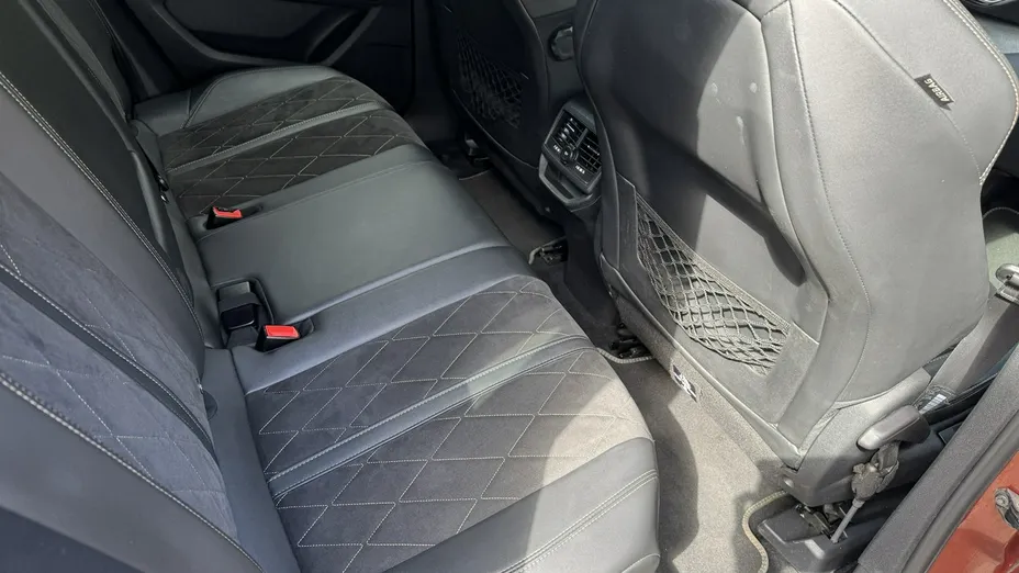 PEUGEOT 3008 -