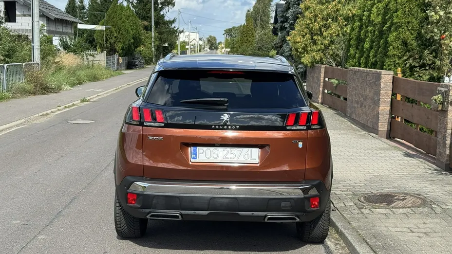 PEUGEOT 3008 -