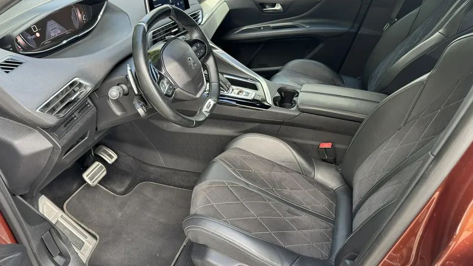 PEUGEOT 3008 -