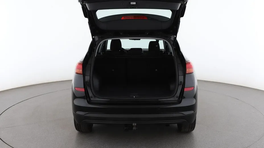 HYUNDAI Tucson -