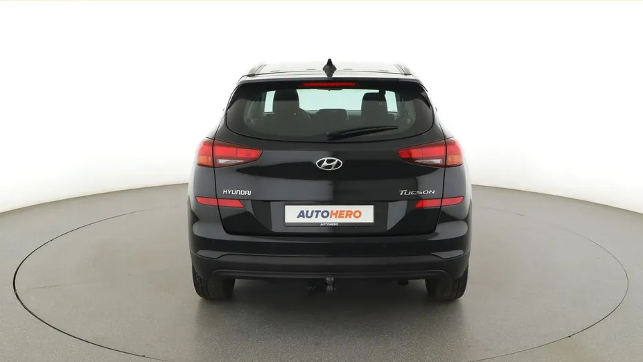 HYUNDAI Tucson -