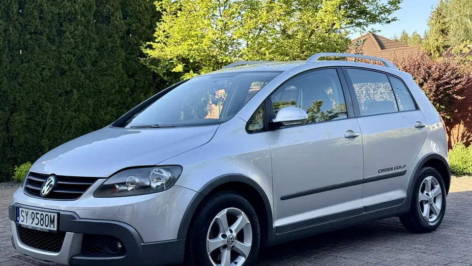 VOLKSWAGEN Golf Plus -