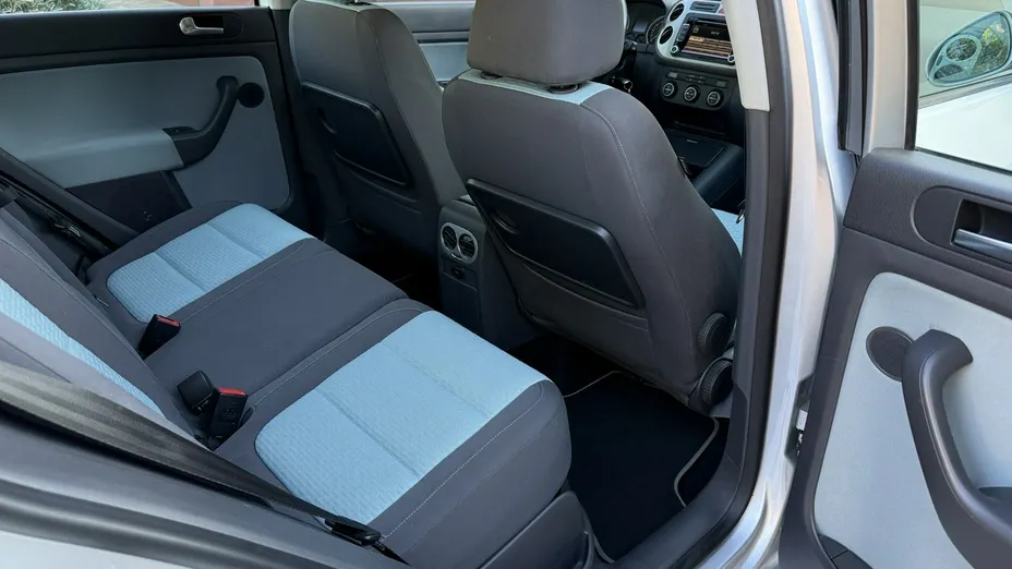 VOLKSWAGEN Golf Plus -