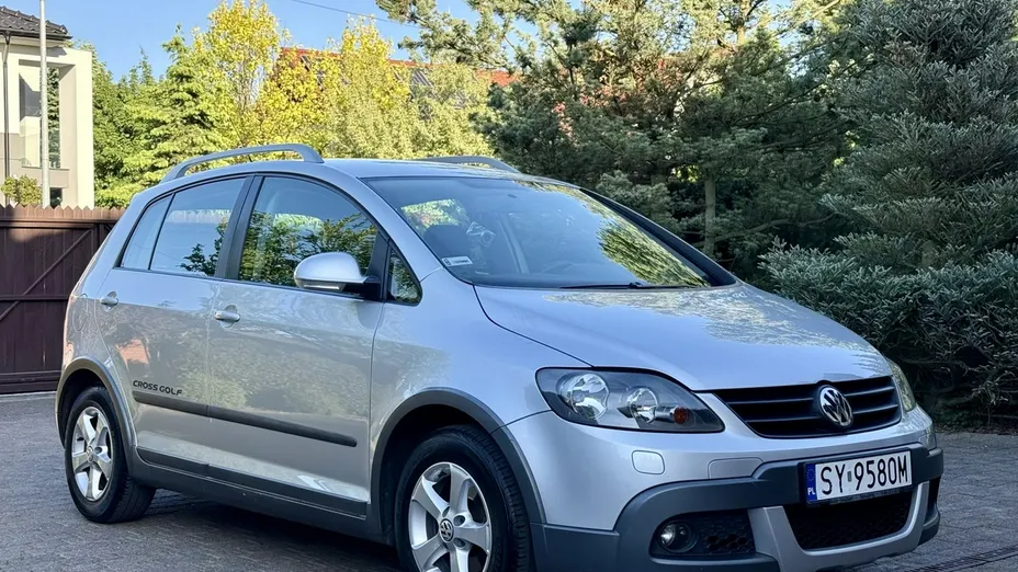 VOLKSWAGEN Golf Plus -