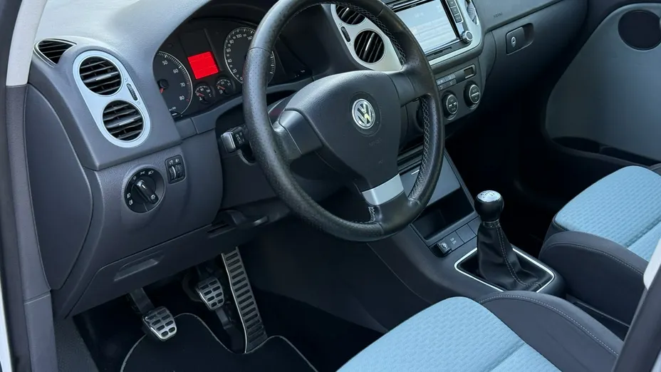 VOLKSWAGEN Golf Plus -