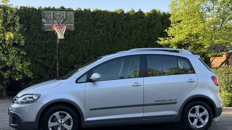VOLKSWAGEN Golf Plus -