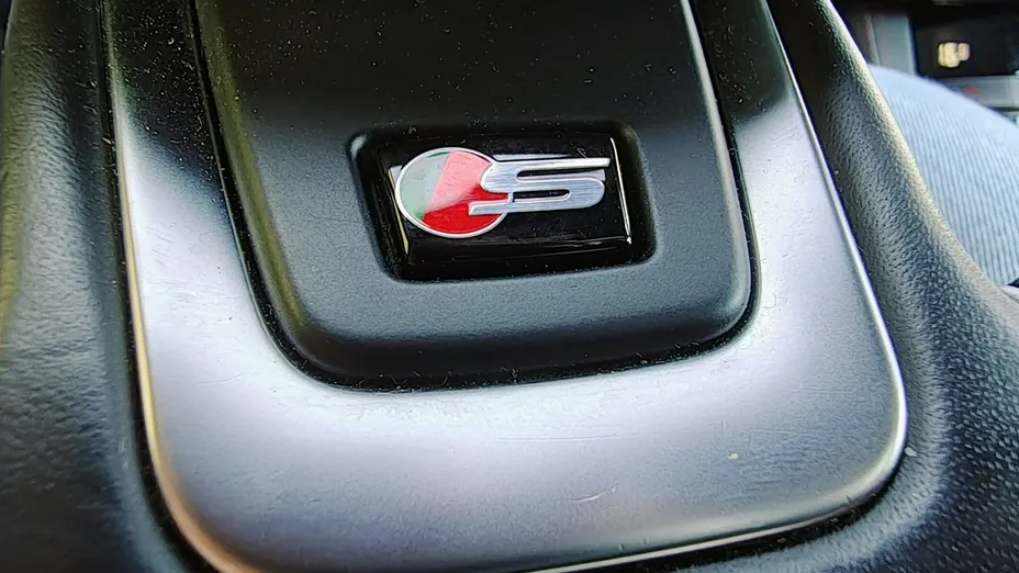 JAGUAR F-Pace -