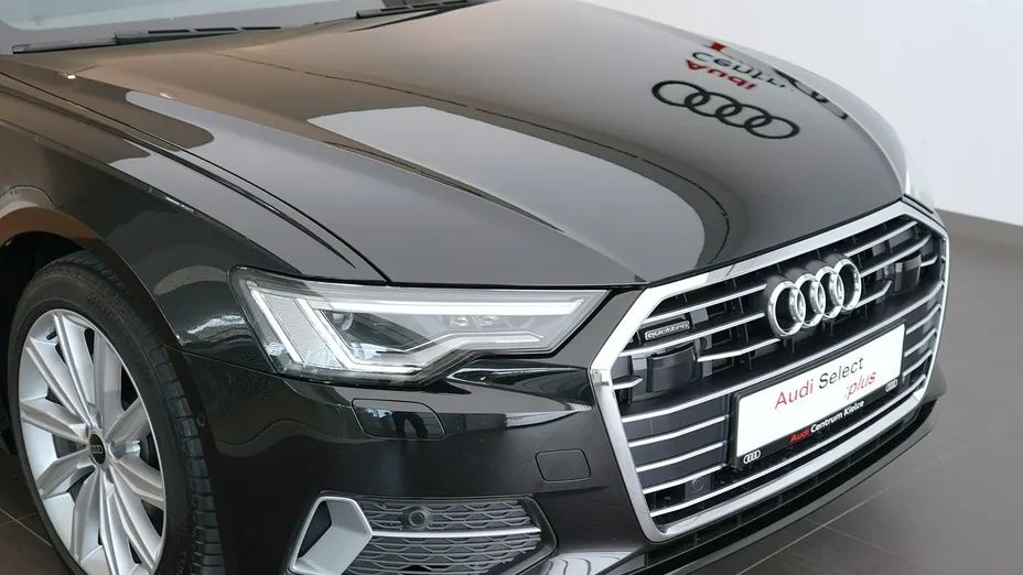AUDI A6 -