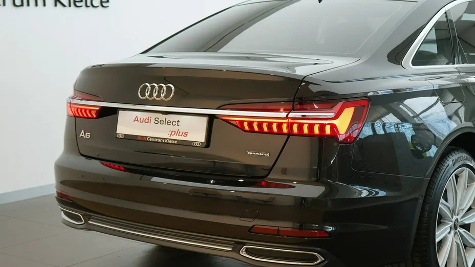 AUDI A6 -