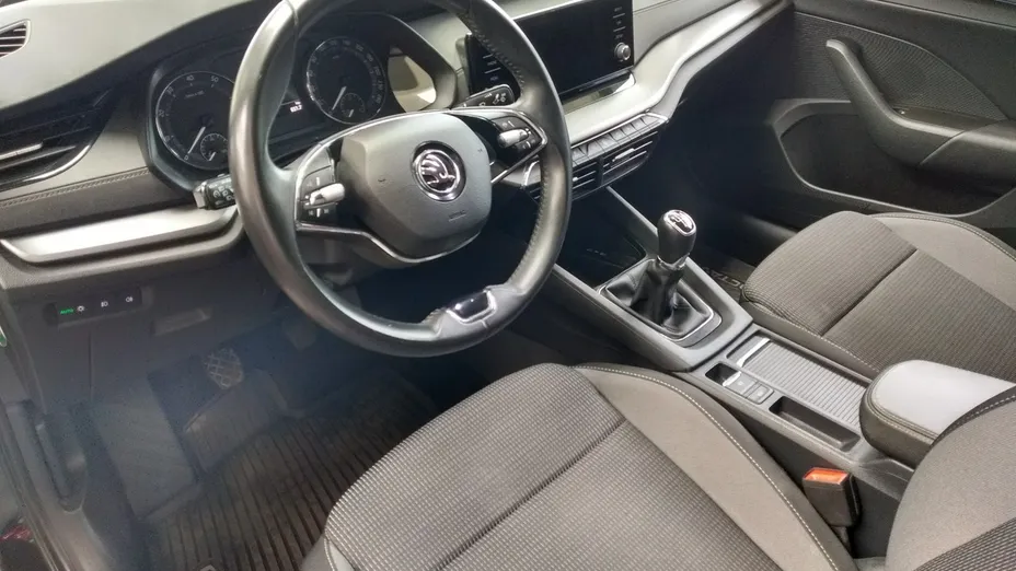 SKODA Octavia -