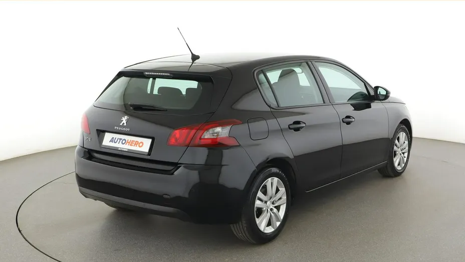 PEUGEOT 308 -