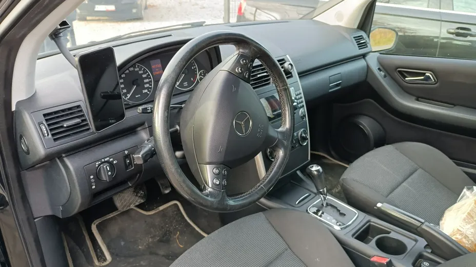 MERCEDES-BENZ A Klasa -
