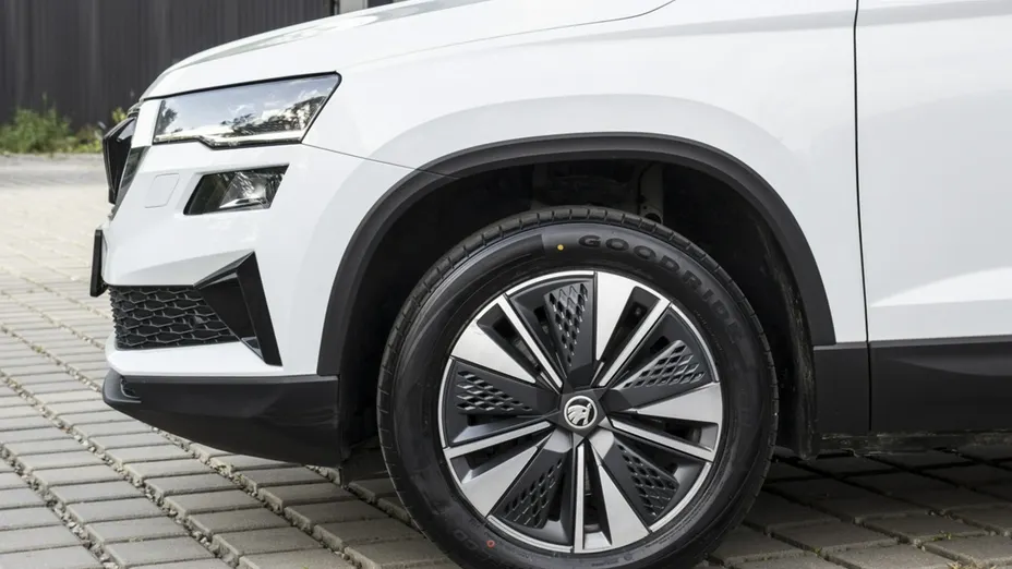 SKODA Karoq -