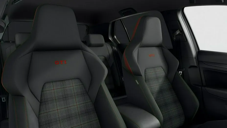 VOLKSWAGEN Golf -