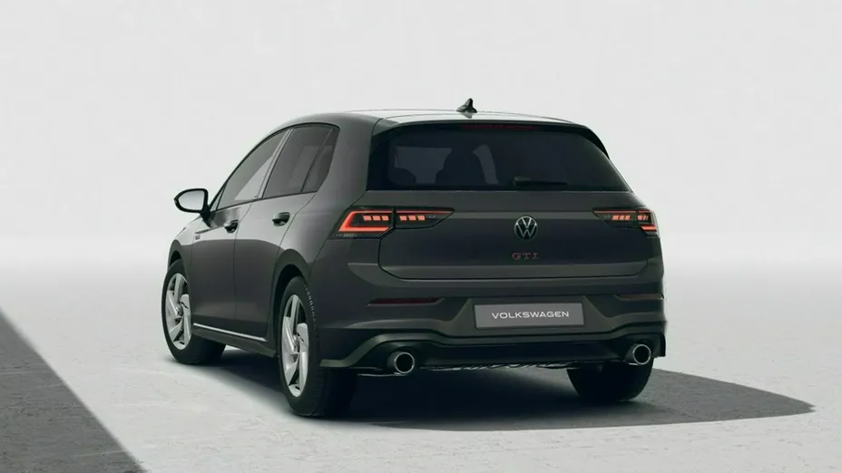 VOLKSWAGEN Golf -
