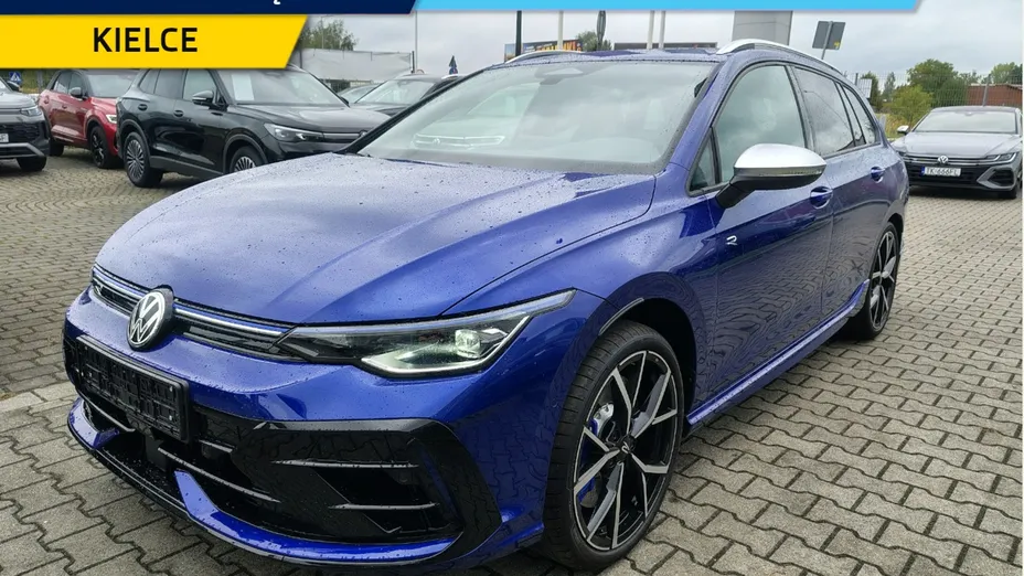 VOLKSWAGEN Golf -