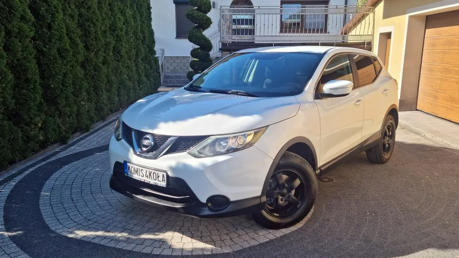 NISSAN Qashqai -