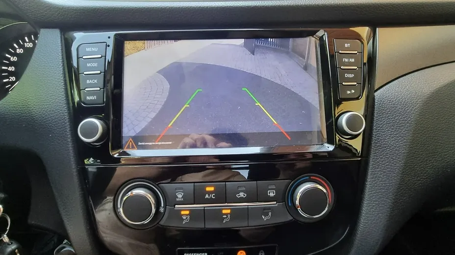 NISSAN Qashqai -