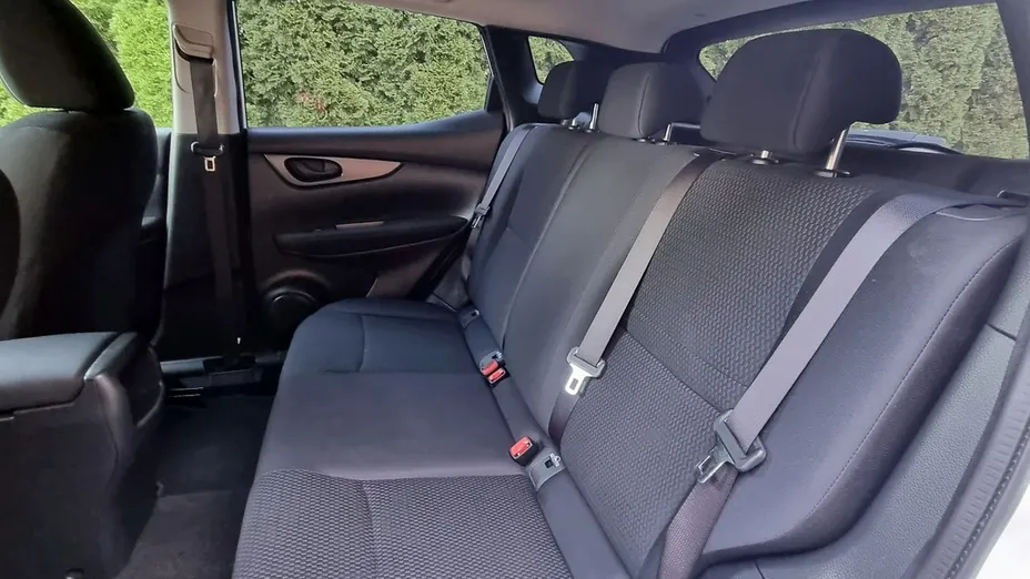 NISSAN Qashqai -