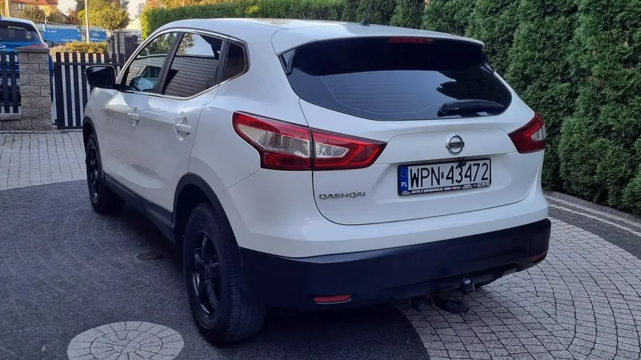 NISSAN Qashqai -