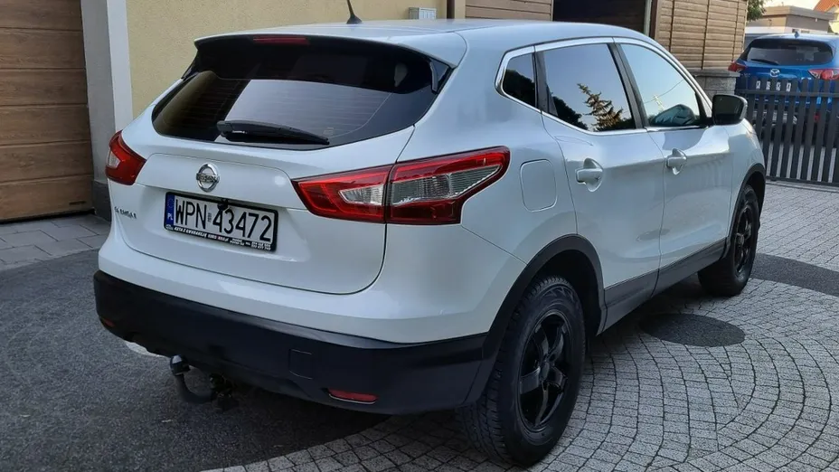 NISSAN Qashqai -