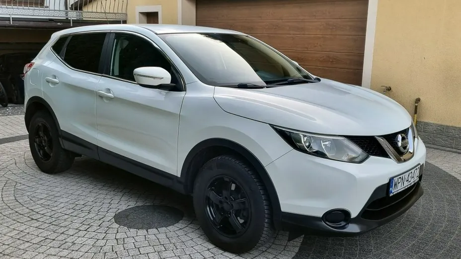 NISSAN Qashqai -