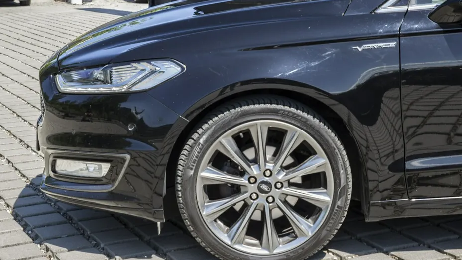 FORD Mondeo -