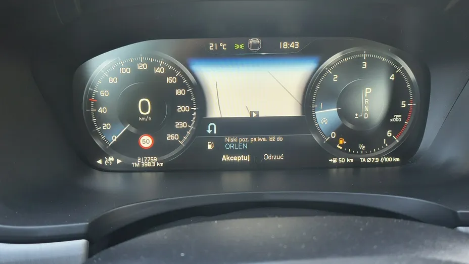 VOLVO V90 -
