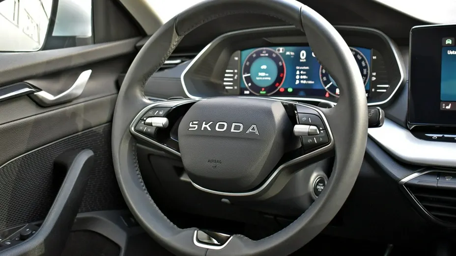 SKODA Octavia -