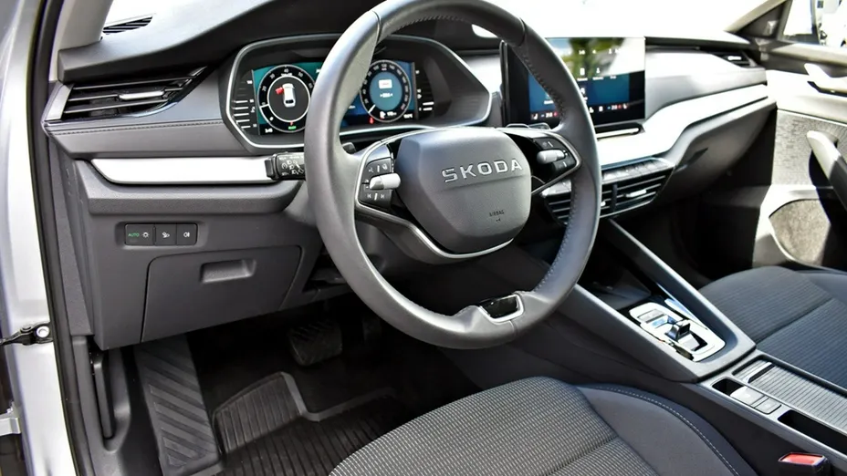 SKODA Octavia -
