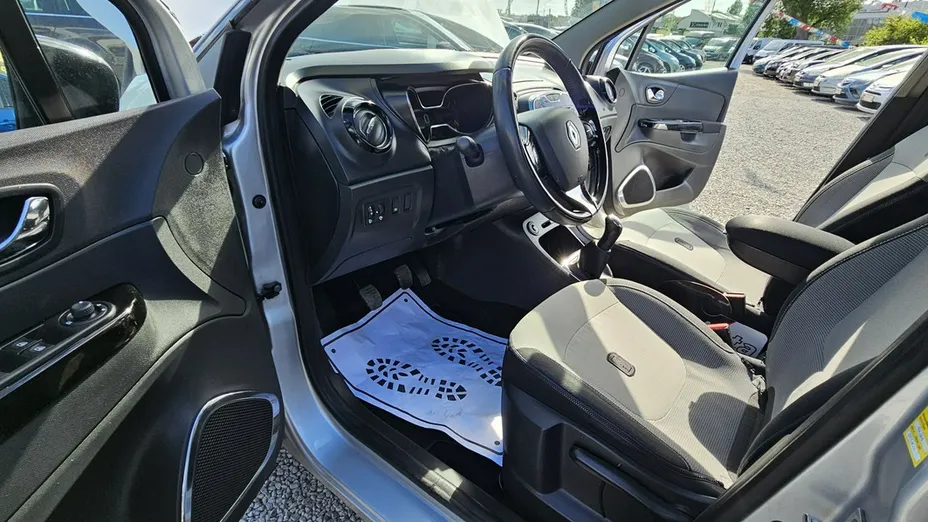 RENAULT Captur -