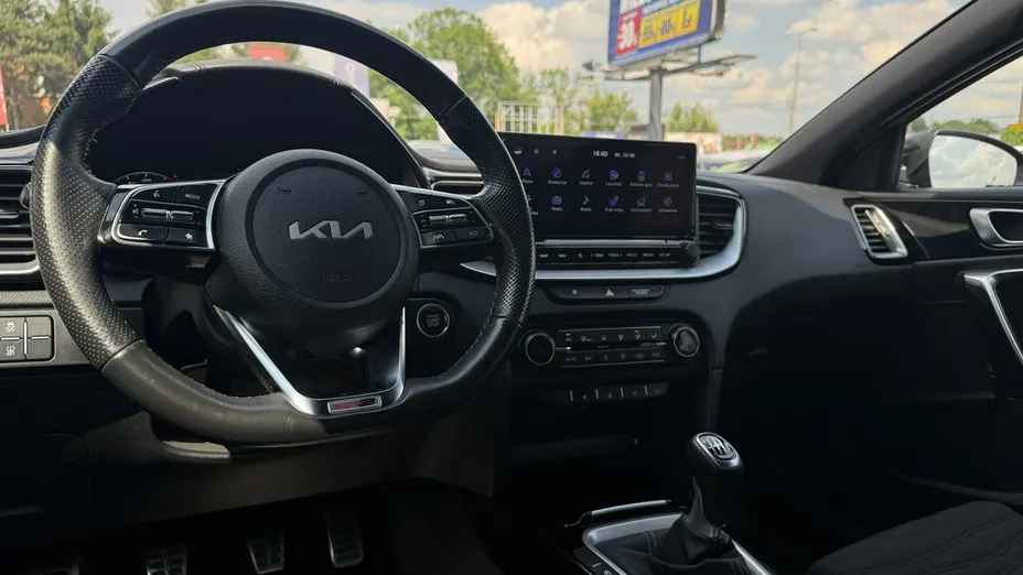 KIA ProCeed -