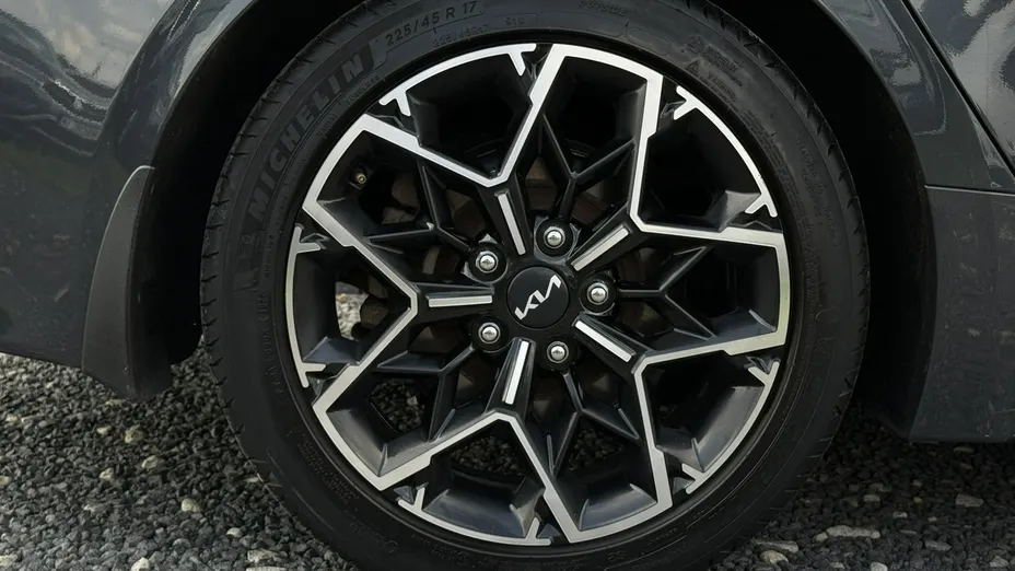 KIA ProCeed -