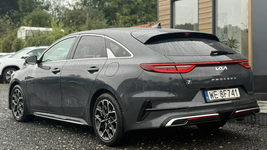 KIA ProCeed -