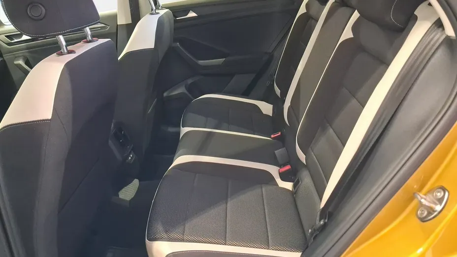 VOLKSWAGEN T-ROC -