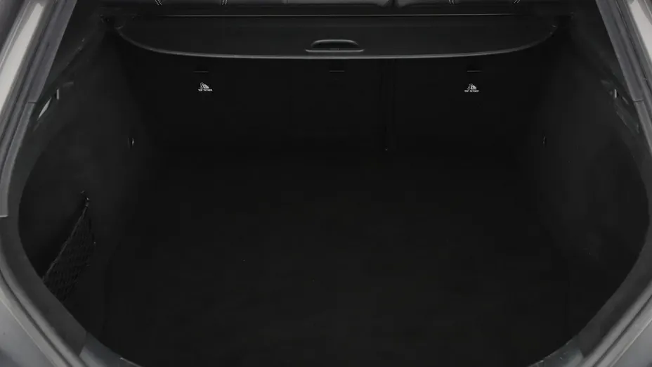 MERCEDES-BENZ CLA -