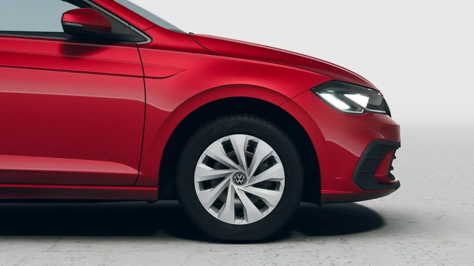 VOLKSWAGEN Polo -