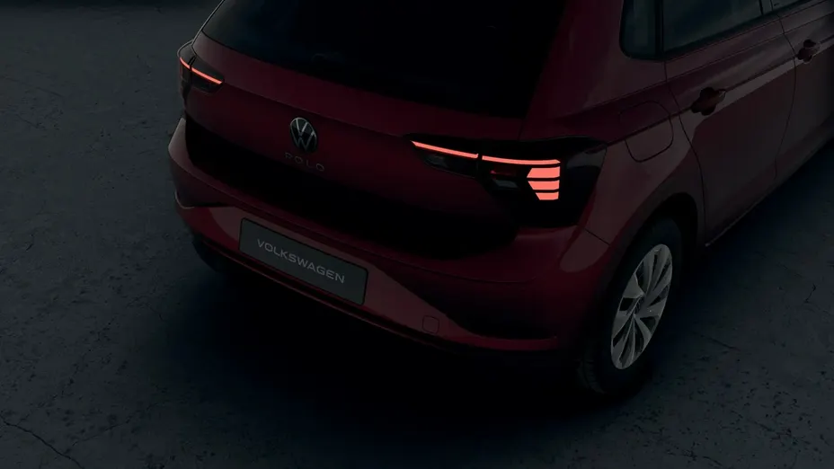 VOLKSWAGEN Polo -