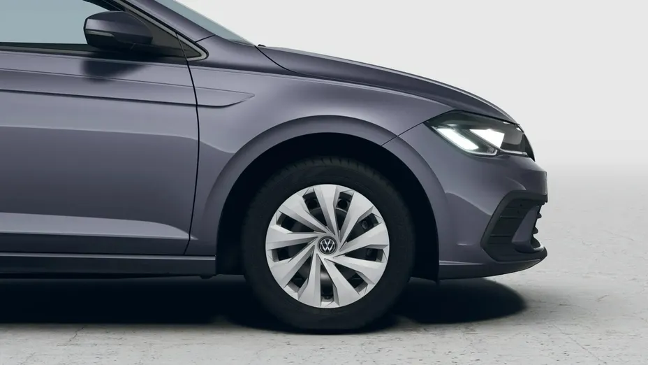 VOLKSWAGEN Polo -