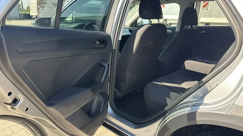 VOLKSWAGEN T-ROC -