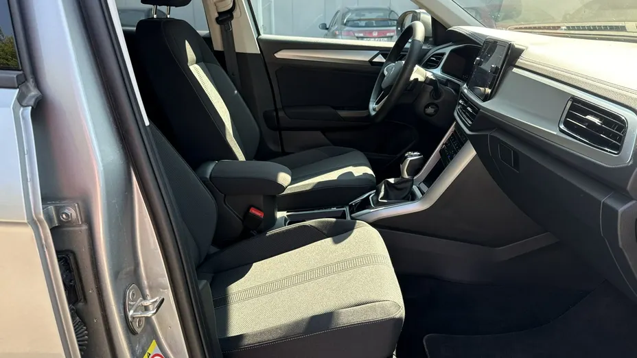 VOLKSWAGEN T-ROC -