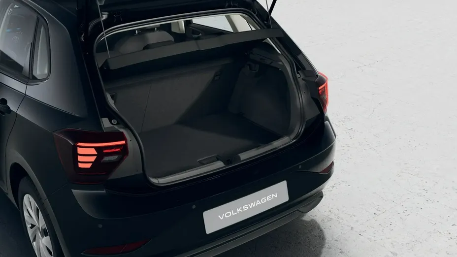 VOLKSWAGEN Polo -