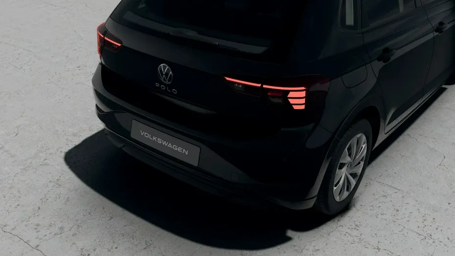 VOLKSWAGEN Polo -