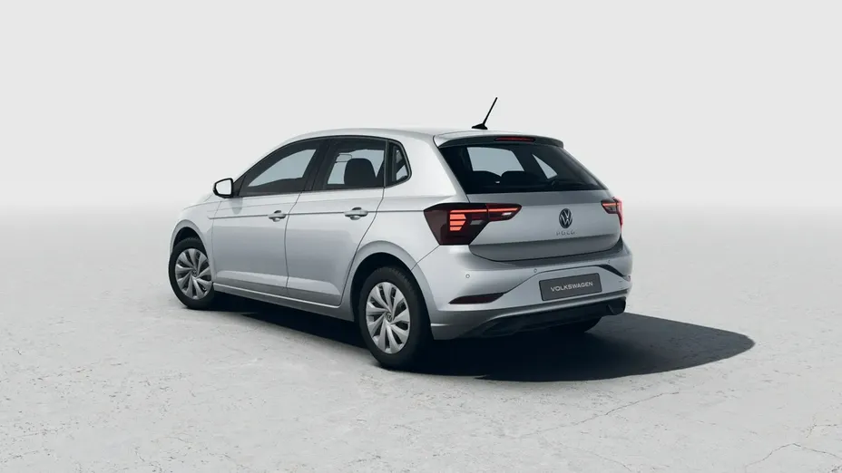 VOLKSWAGEN Polo -
