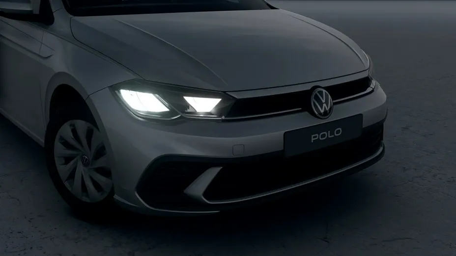 VOLKSWAGEN Polo -