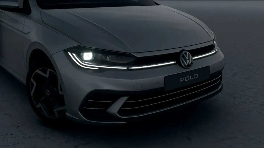 VOLKSWAGEN Polo -
