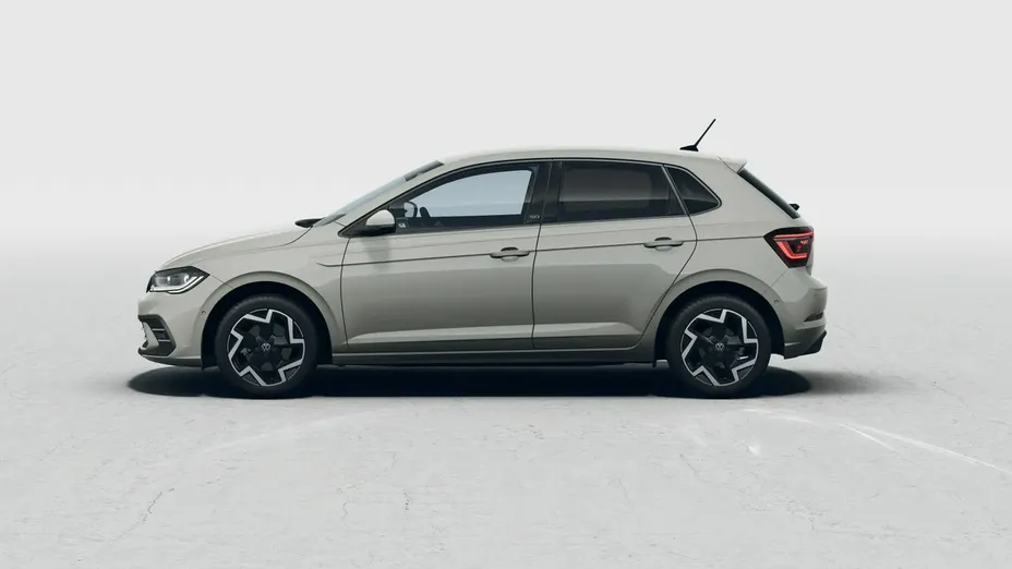 VOLKSWAGEN Polo -
