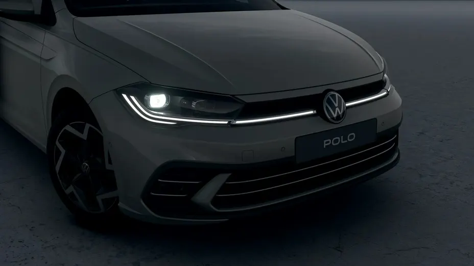 VOLKSWAGEN Polo -