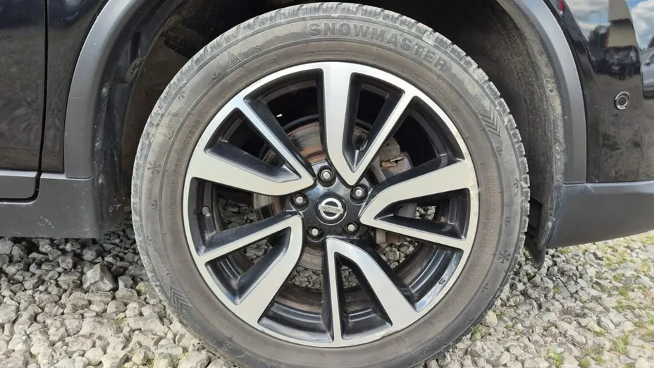 NISSAN X-Trail -